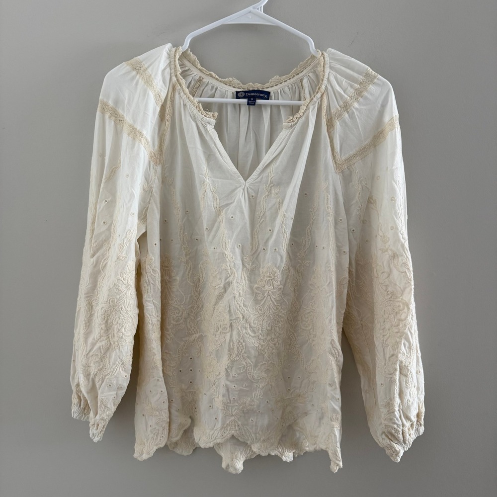 Democracy Cream Ivory Embroidered Eyelet Peasant Blouse V-Neck Boho Top Romantic